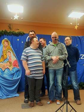 Pokaż zdjęcie: Konkurs kolęd w Warsztatach Terapii Zajęciowej w Szamotułach