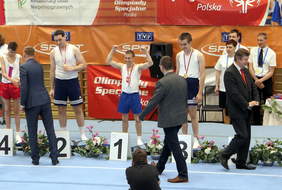 Pokaż zdjęcie: Dekoracja zwycięzców zawodów