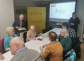 Pokaż zdjęcie: Pracownik PFRON i Prezes PZG