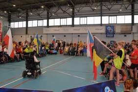 Pokaż zdjęcie: Rozgrywki uczestników podczas IV Międzynarodowego Turnieju Bocci