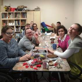 Pokaż zdjęcie: Grupa uczestników zajęć 