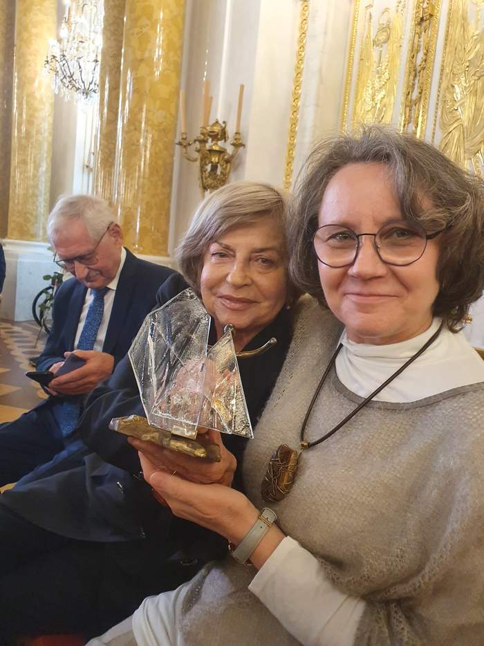 Pokaż zdjęcie: Pani Barbara Jaskierska