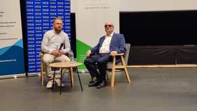 Pokaż zdjęcie: Spotkanie autorskie z Markiem Kalbarczykiem