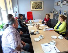 Uczestnicy spotkania podczas dyskusji