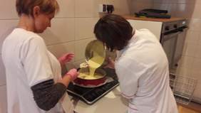 Pokaż zdjęcie: pracownicy ZAZ Zdrowa Kuchnia