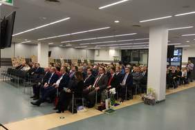 Pokaż zdjęcie: Konferencja - zaproszeni goście