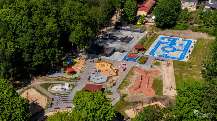 Pokaż zdjęcie: Widok parku z lotu ptaka 