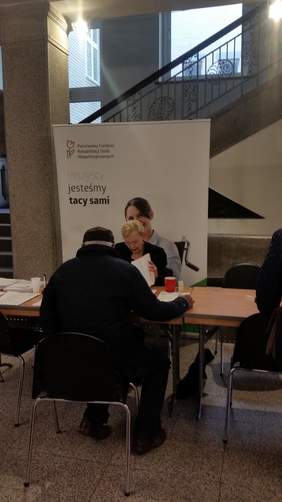 Pracownicy Śląskiego Oddziału PFRON podczas dyżuru eksperckiego w chorzowskim oddziale ZUS