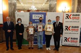 Pokaż zdjęcie: Laureaci nagród 3