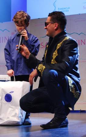 Pokaż zdjęcie: Olaf Bielak oraz piosenkarz Wacław „Kordian” Cieślik 