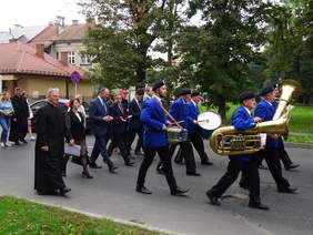 Wspólny przemarsz w kierunku stadionu „Podhalańczyk”