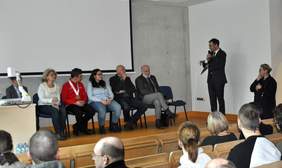 Pokaż zdjęcie: Panel dyskusyjny dotyczący sportu osób niepełnosprawnych na Uniwersytecie Ekonmicznym w Poznaniu