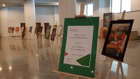 Ekspozycja wystawy „Sztuka Osób Niepełnosprawnych” w Sanktuarium Bożego Miłosierdzia w Łagiewnikach