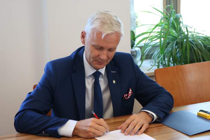 Pokaż zdjęcie: Przemysław Biesek-Talewski  - Burmistrz Gminy Czersk 