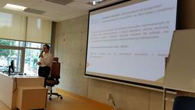 Pokaż zdjęcie: Prelekcja przedstawiciela Oddziału Wielkopolskiego PFRON pt.: „Wspieranie zatrudnienia osób z niepełnosprawnością na otwartym i chronionym rynku pracy"