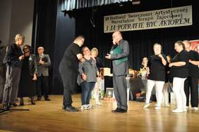 Wręczenie „Orderu dobroci” dla Artura Barcisia