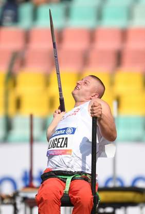Pokaż zdjęcie: Damian Ligęza 6 miejsce w rzucie oszczepem (nowy Rekord Życiowy) oraz 8 miejsce w pchnięciu kulą. 