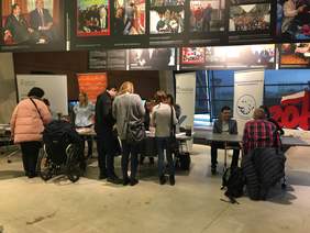 Pokaż zdjęcie: II Trójmiejska Giełda Pracy - stoiska pracodawców