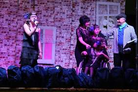 Pokaż zdjęcie: Pierwszy występ