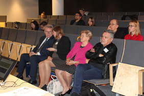 Pokaż zdjęcie: Uczestnicy konferencji