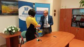 Pokaż zdjęcie: 2)	Porozumienie podpisane