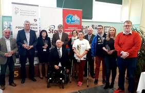 Uczestnicy, goście i kibice, uczestniczący w Pucharze Polski