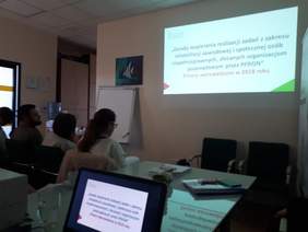 Pokaż zdjęcie: Spotkanie informacyjno-konsultacyjne dotyczące konkursu o zlecenie realizacji zadań w Oddziale Małopolskim