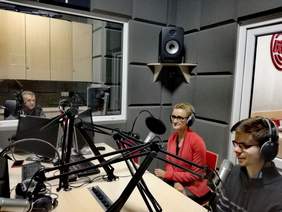 Pokaż zdjęcie: Przedstawiciel Małopolskiego Oddziału PFRON podczas warsztatów "Dostępne Media" - Krakowskie Dni Integracji