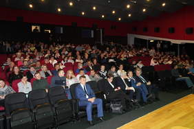 Pokaż zdjęcie: Zaproszeni goście