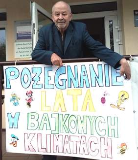 Pokaż zdjęcie: Uczestnicy Pożegnania Lata w Bajkowych Klimatach