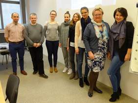 Pokaż zdjęcie: Uczestnicy warsztatów wraz z Moniką Cyboran-Trzebińską, Prezes Zarządu Fundacji Sustinae