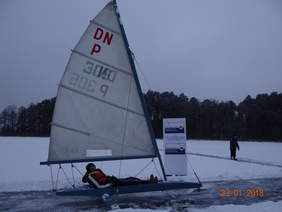 Zajęcia sportowe organizowane w ramach form wsparcia projektu (zdjęcie z zasobów Podlaskiego Stowarzyszenia Sportowego Osób Niepełnosprawnych "START" w Białymstoku).