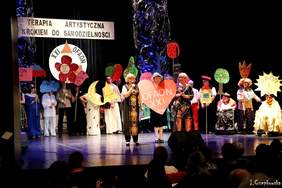 Występy uczestników XXI Ogólnopolskiego Festiwalu Artystycznego Osób Niepełnosprawnych w Brodnicy