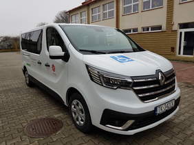 Pokaż zdjęcie: Dom Pomocy Społecznej w Ratajach Słupskich otrzymał nowego busa