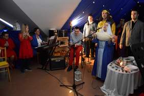 Pokaż zdjęcie: Jasełka w wykonaniu Zespołu Terapii Teatralno-Muzycznego "AKCENT"