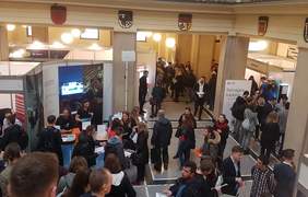 Pokaż zdjęcie: Targi Pracy na AGH