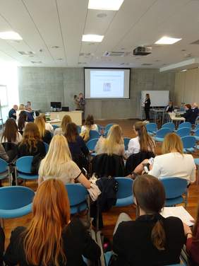 Pokaż zdjęcie: Konferencja Naukowa w Poznaniu pt. „Strategie budowania świadomości i edukacji konsumentów. Konsumenci niepełnosprawni. Nowe wyzwania dla rynku i marketingu”