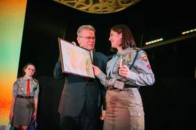 Pokaż zdjęcie: Jerzy Dębski Dyrektor Oddziału Lubelskiego PFRON, hm. Sabina Stan