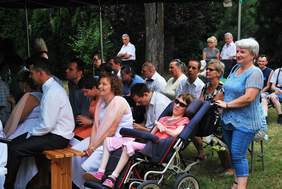 Pokaż zdjęcie: Uczestnicy uroczystości