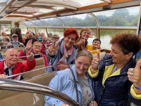 Pokaż zdjęcie: Rejs statkiem. Na statku członkowie koła PZG w Krakowie