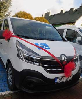 Pokaż zdjęcie: nowy bus dla DPS w Sobowie