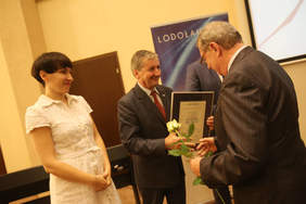 Pokaż zdjęcie: 2_Lodo_amacze_2016_Na_zdj_ciu_Ryszard_Rzebko_Magazyn_Informacyjny_Os_b_Niepe_nosprawnych_Nasze_Sprawy_SUPERLODO_AMACZ_2016_J.jpg