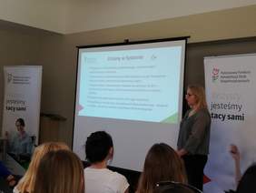 Pokaż zdjęcie: Pani Daria Szewczyk omaiwała, m.in. zmany prowadzone w Systemie