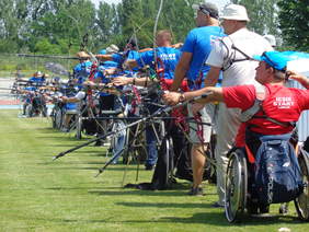 Pokaż zdjęcie: Uczestnicy zawodów podczas konkurencji