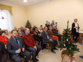 Goście uczestniczący w uroczystości otwarcia nowych pomieszczeń WTZ