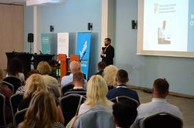 Pokaż zdjęcie: Prelegenci