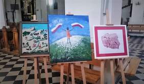 Pokaż zdjęcie: Wystawa w Parafii pw. Narodzenia Najświętszej Maryi Panny w Piwnicznej – Zdroju