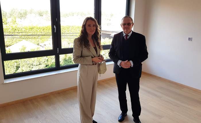 Pokaż zdjęcie: Paulina Papka prezes kieleckiego oddziału KTA i dyrektor Oddziału Świętokrzyskiego Andrzej Michalski