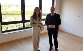 Pokaż zdjęcie: Paulina Papka prezes kieleckiego oddziału KTA i dyrektor Oddziału Świętokrzyskiego Andrzej Michalski