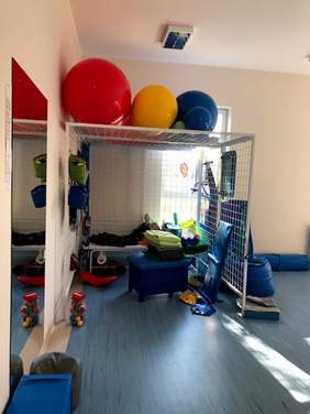 Pokaż zdjęcie: Wnętrze Przedszkola Specjalistycznego Emedea-Intuicja w Luboniu